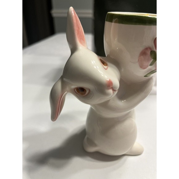 NEW Avon 1981 White Sunny Bunny Ceramic Candle Holder Hand Painted W/Candle - Picture 11 of 13